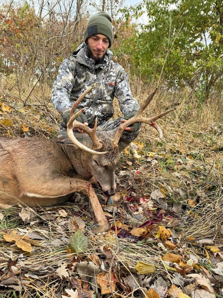Mature Missouri buck harvested at Circle S Ranch
